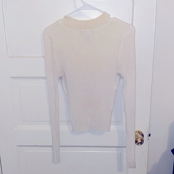 White Ribbed Sweater - Picture 4 of 4